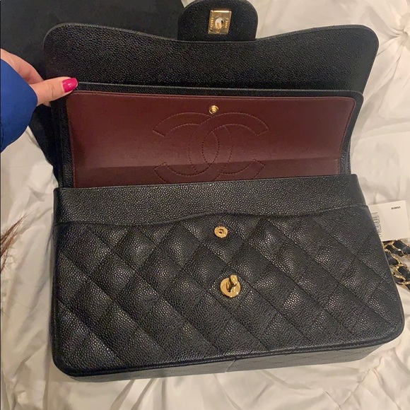 ❌ SOLD❌ Auth Chanel jumbo gold hardware flap bag - Picture 5 of 8